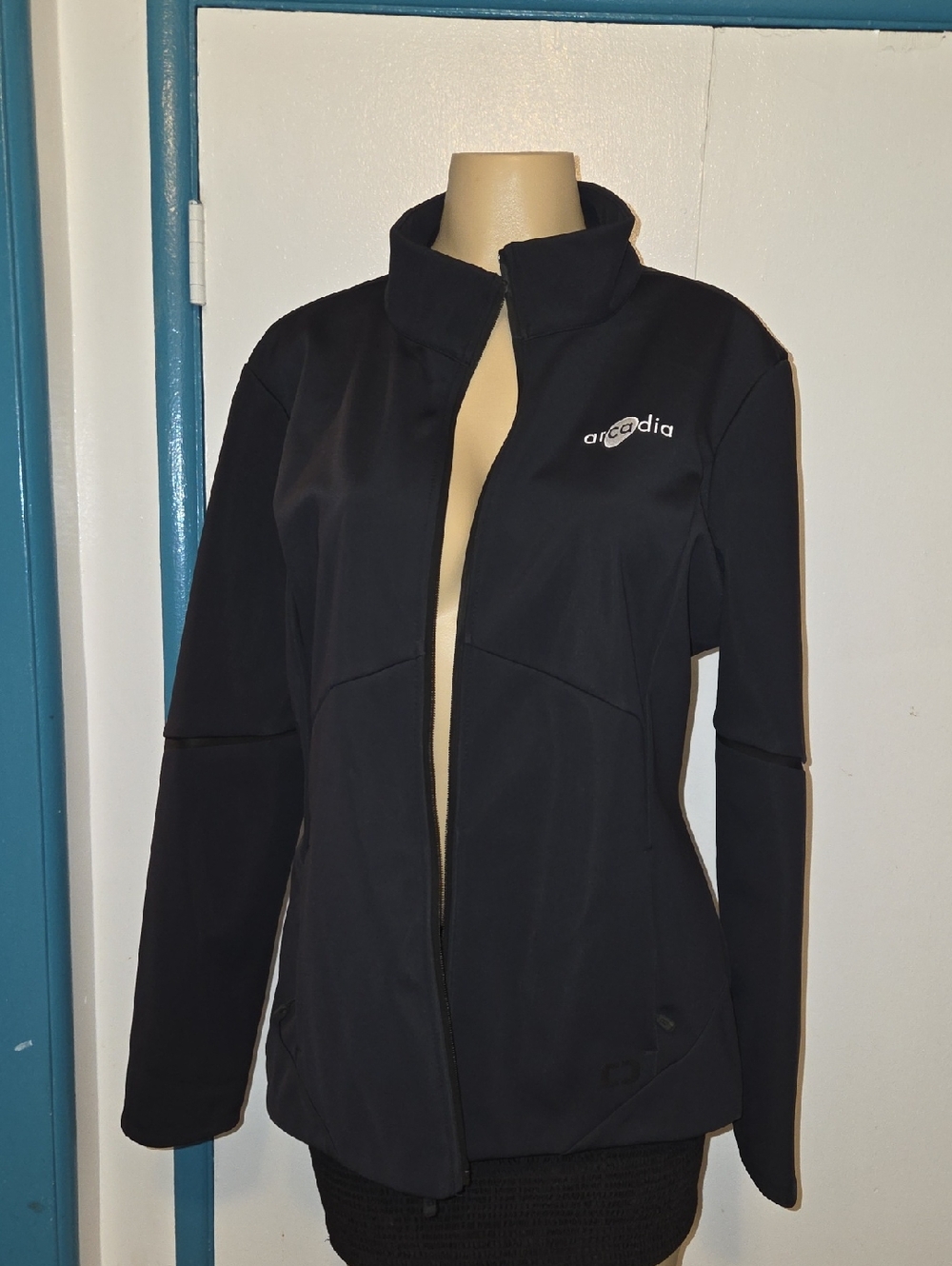OGIO Women's Black Utility Softshell Jacket